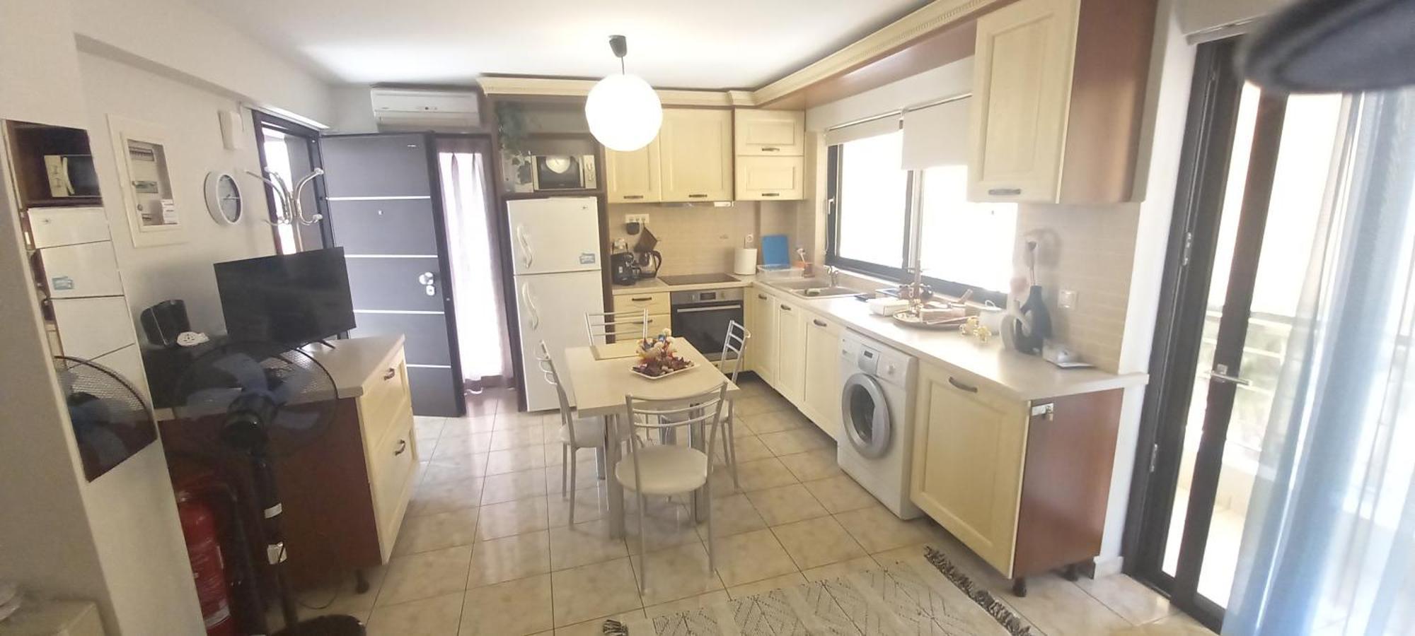 Lavrio Center - Thanasis' Studio Экстерьер фото
