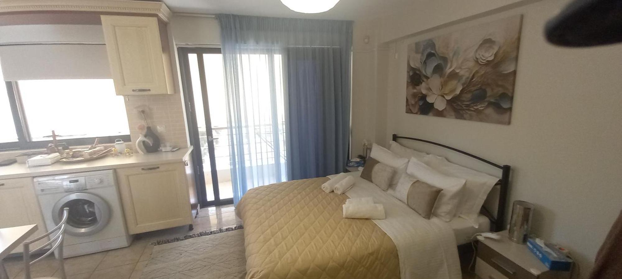 Lavrio Center - Thanasis' Studio Экстерьер фото
